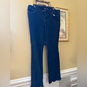TOMMY HILFIGER straight leg dark denim jeans size 16